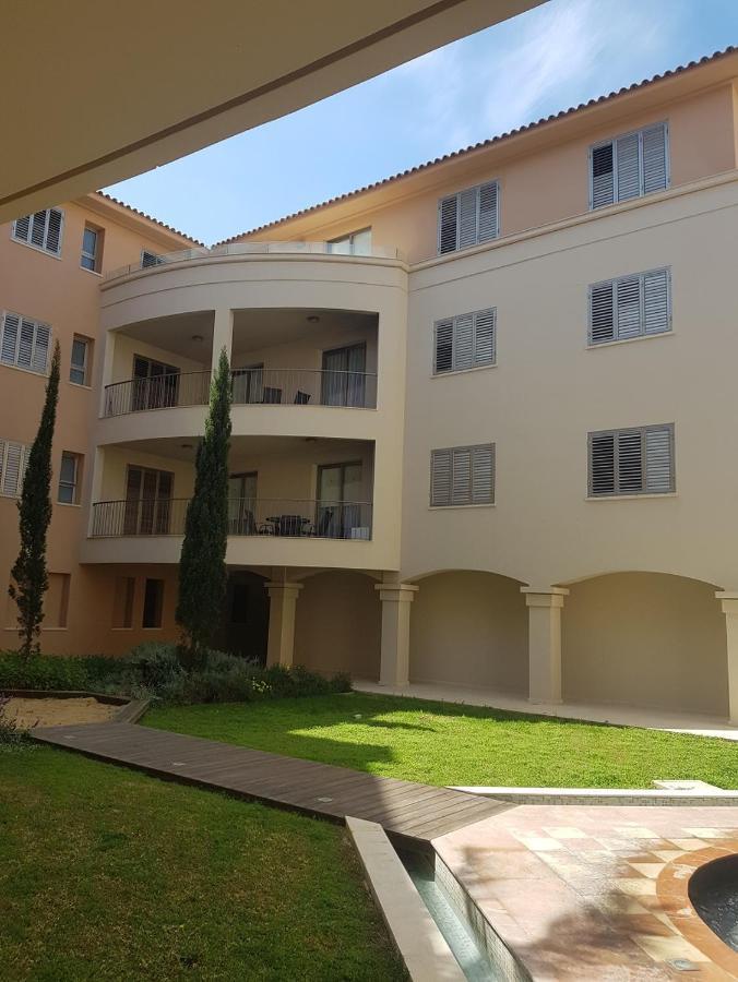 The Lighthouse Apartment Paphos Exterior foto