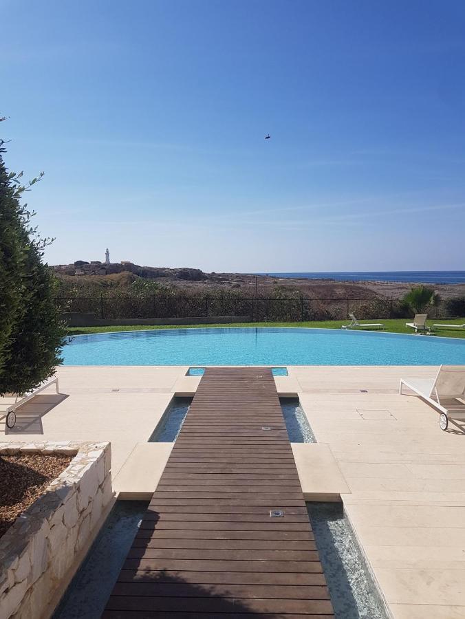 The Lighthouse Apartment Paphos Exterior foto