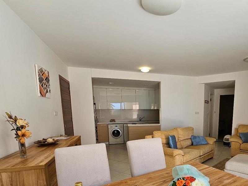 The Lighthouse Apartment Paphos Exterior foto